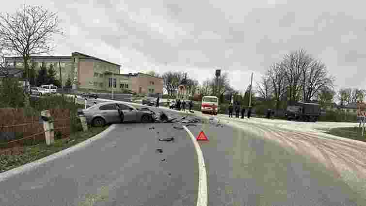 На Тернопільщині в ДТП з автобусом травми отримали троє людей