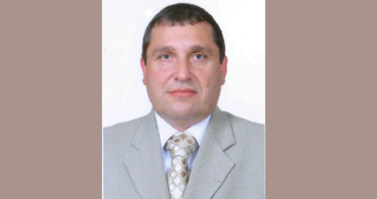 Скандального директора школи на Львівщині покарав суд за виписані родичам премії