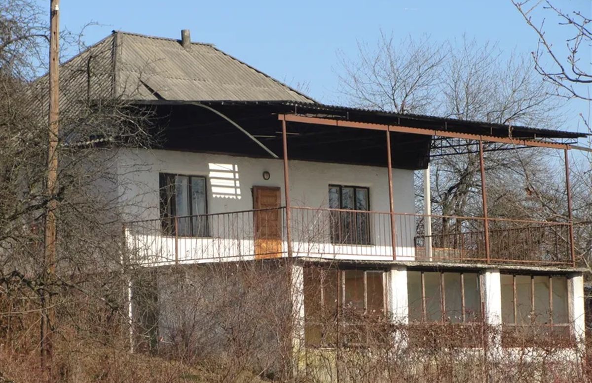 На Закарпатті під час аукціону ціна за будинок відпочинку зросла у 130 разів
