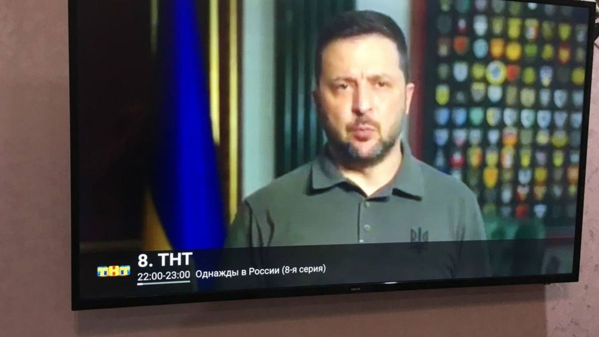 ГУР показало звернення Зеленського на російських телеканалах у Криму