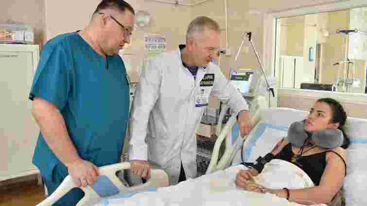 Лікарі Дніпра врятували 25-річну захисницю зі Львова, яка підірвалась на міні
