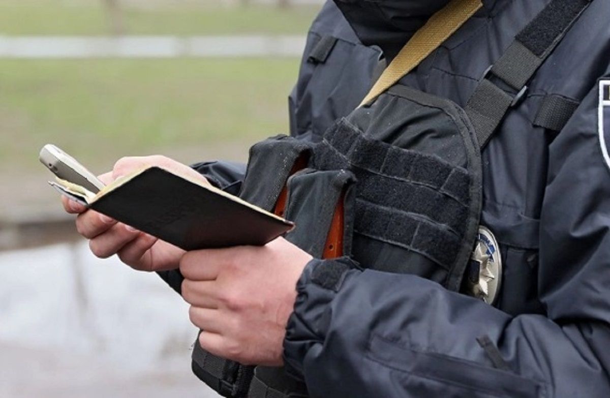 На Закарпатті з 1 грудня запроваджують режим перевірки документів