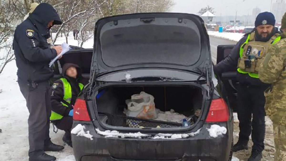 У Києві вінничанин зарізав військовослужбовця та втопив його тіло