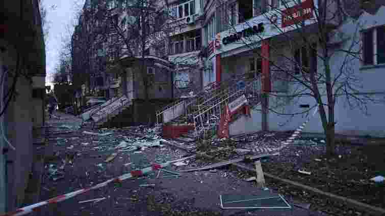 Росіяни обстріляли багатоповерхівку і дві лікарні у Херсоні, є загиблі