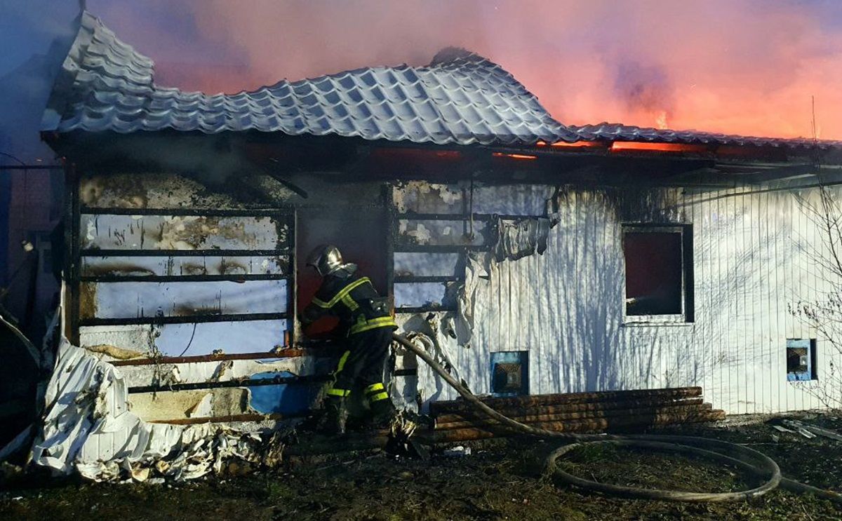 На Буковині під час пожежі будинку загинув чоловік