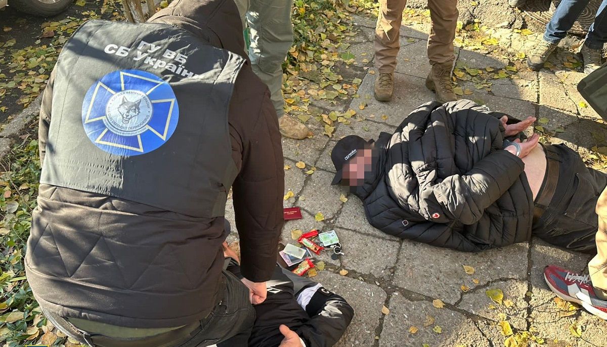 На Одещині викрили рекетирів, які під виглядом працівників СБУ вимагали гроші від ухилянтів