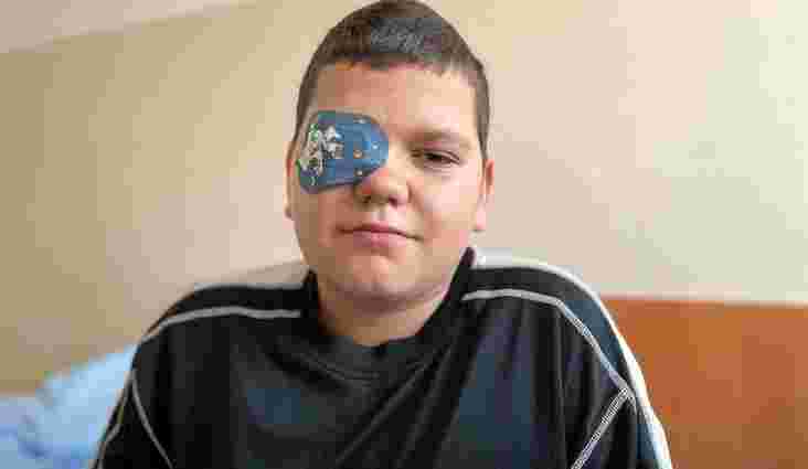Офтальмологи Львова успішно проперували 13-річного хлопчика з пухлиною ока