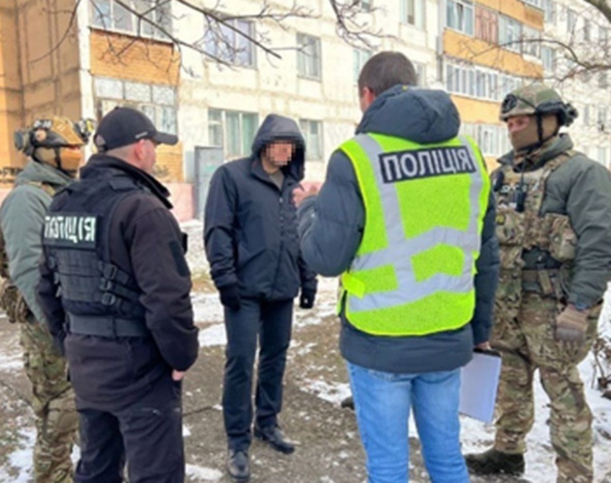 49-річний посадовець Нетішинської міськради замовив побиття старости села