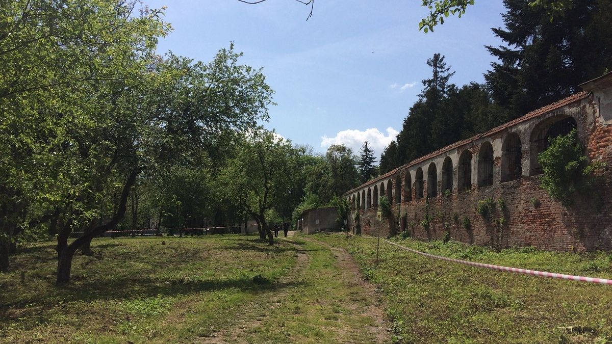 УГКЦ просить президента повернути нижні Митрополичі сади собору святого Юра
