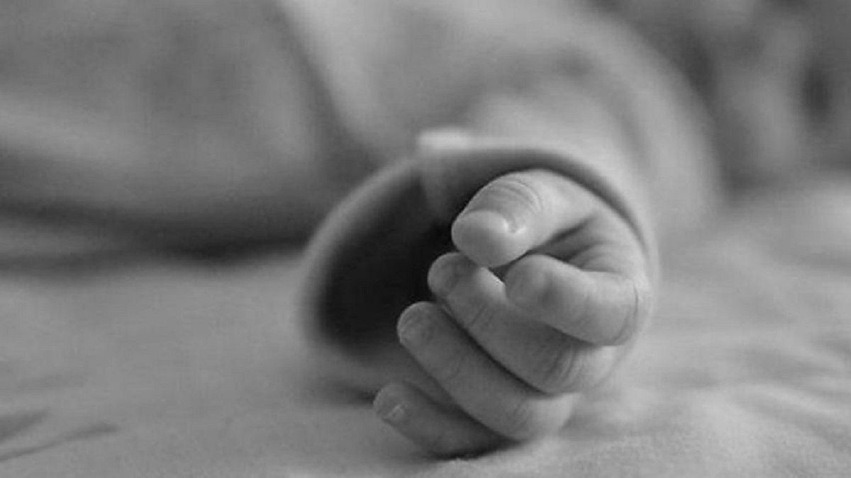На сільській вулиці поблизу Калуша знайшли мертве немовля