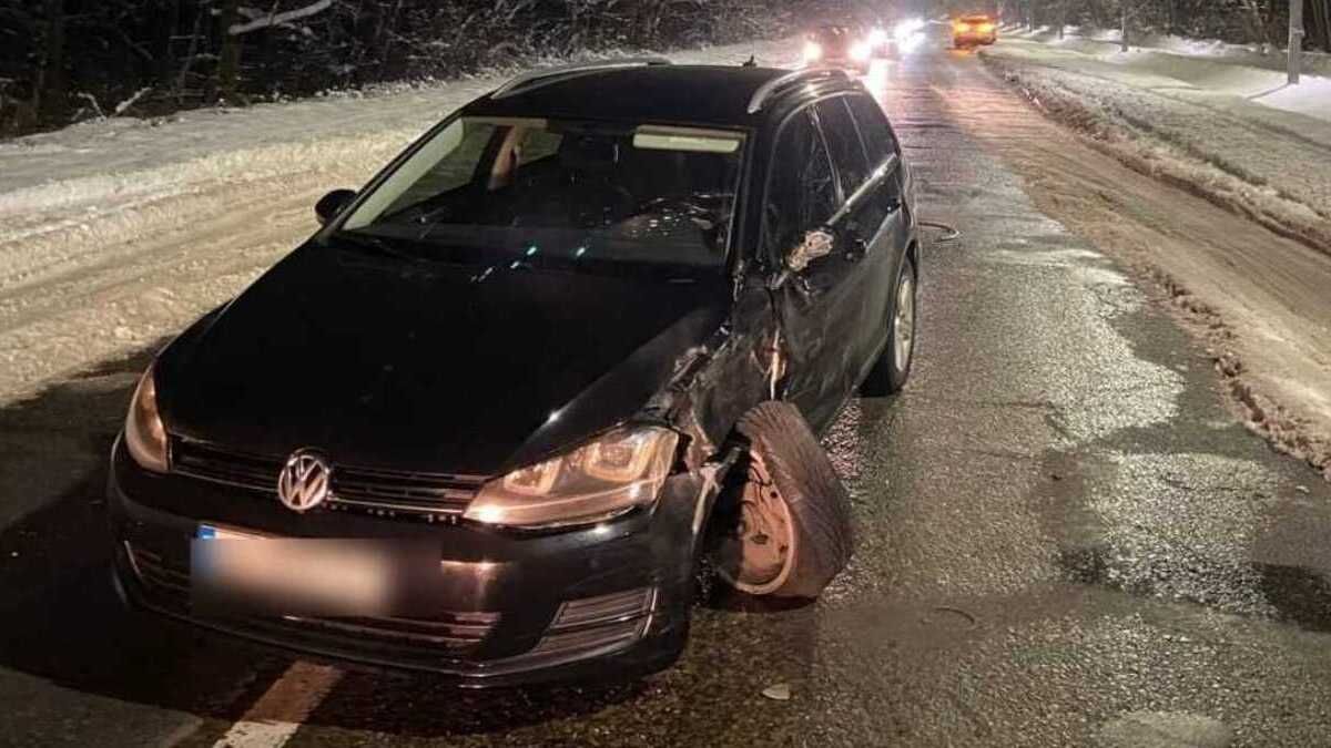 П'яний водій Volkswagen Golf на дорозі до Брюхович вчинив ДТП із Audi Q8