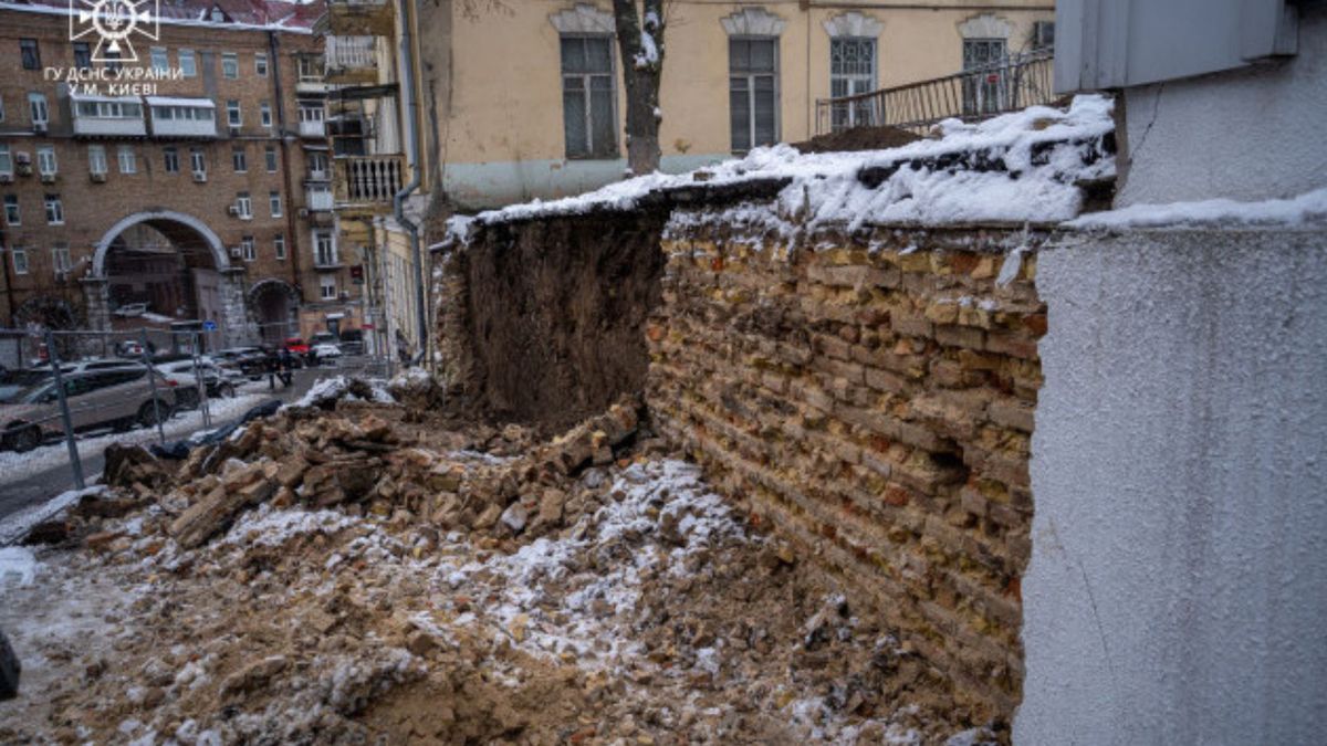 Внаслідок обвалу на будівництві у центрі Києва загинув працівник