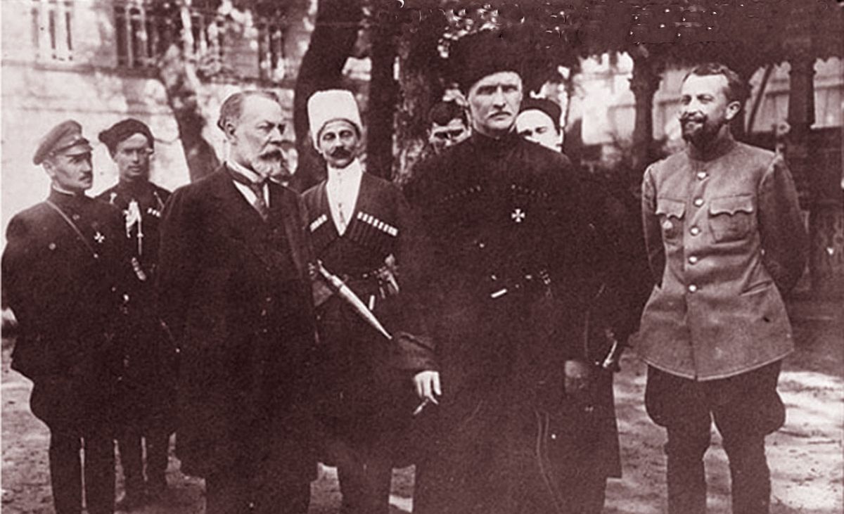 Граблі та привиди минулого