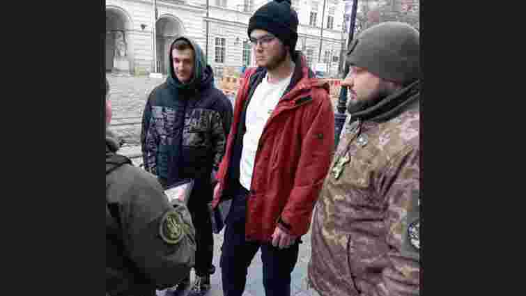 Працівники ТЦК проводять агітаційні заходи на вулицях Львова