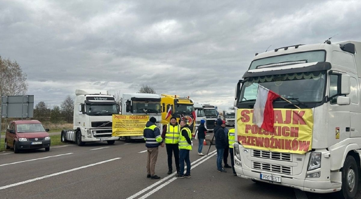 У черзі на кордоні помер третій український водій