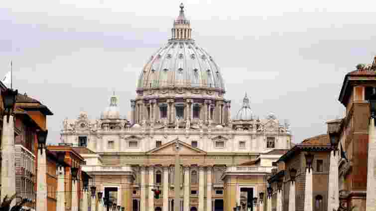 Ватикан дозволив благословляти одностатеві пари 