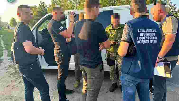 Волинського прикордонника оштрафували на 51 тис. грн за співпрацю з контрабандистами
