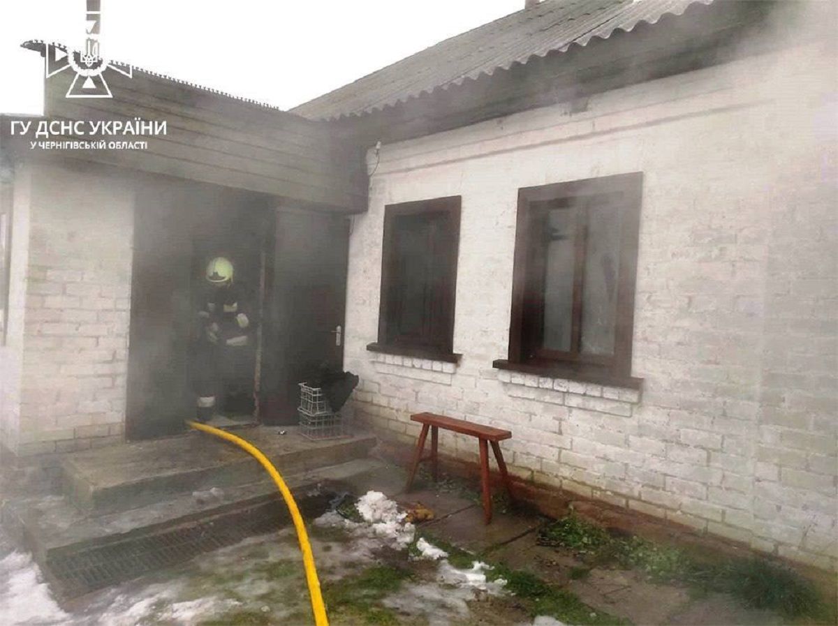 На Чернігівщині під час пожежі загинула мати із двома дітьми