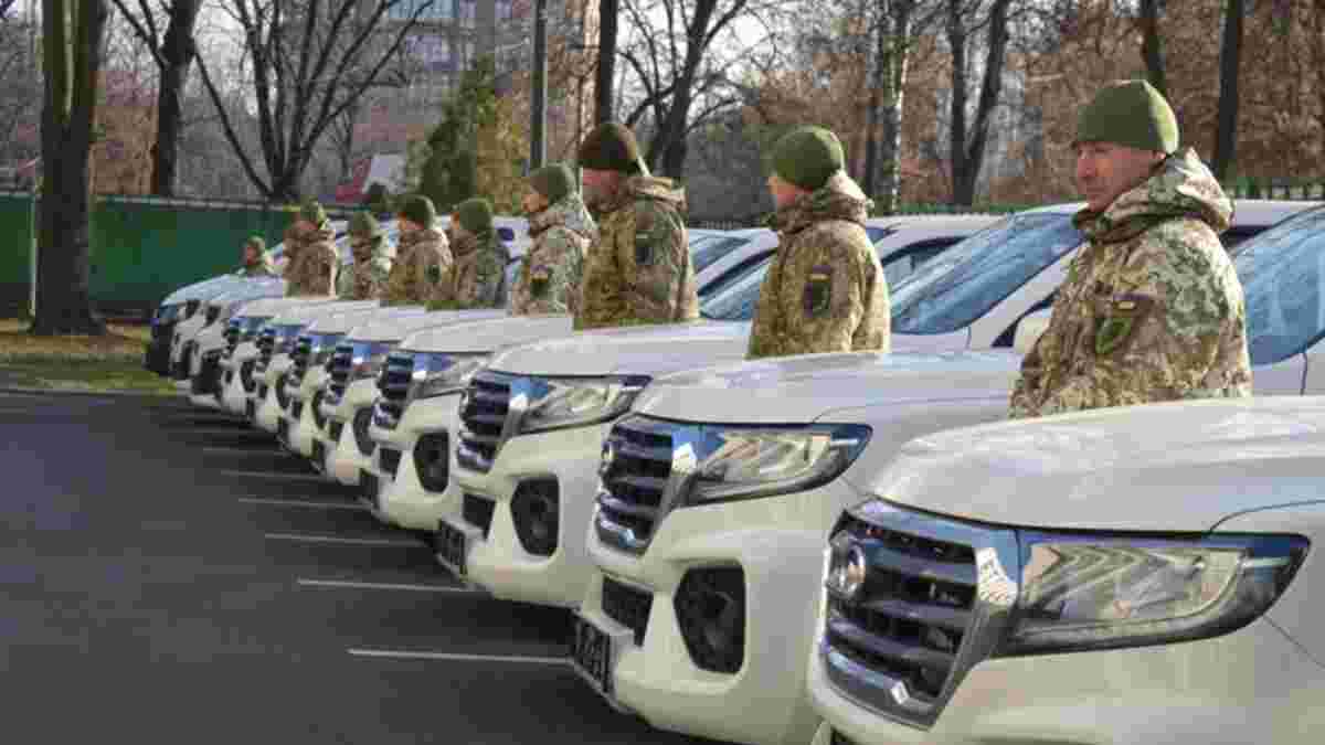 Дотепер пікапи Силам оборони закуповували волонтери, компанії та окремі держслжбовці