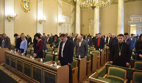 Витерти ноги об депутатів