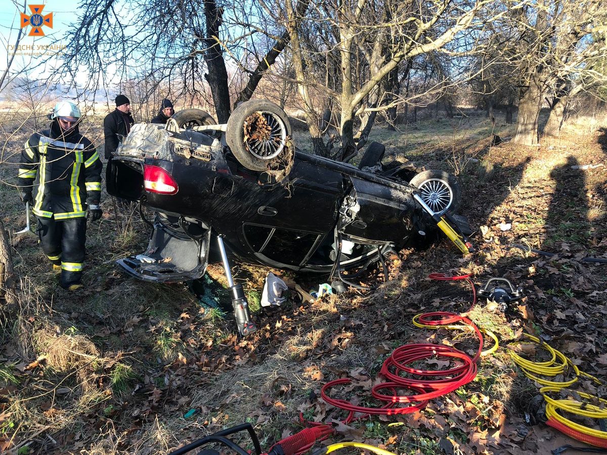 У Косівському районі у важкій ДТП загинула людина