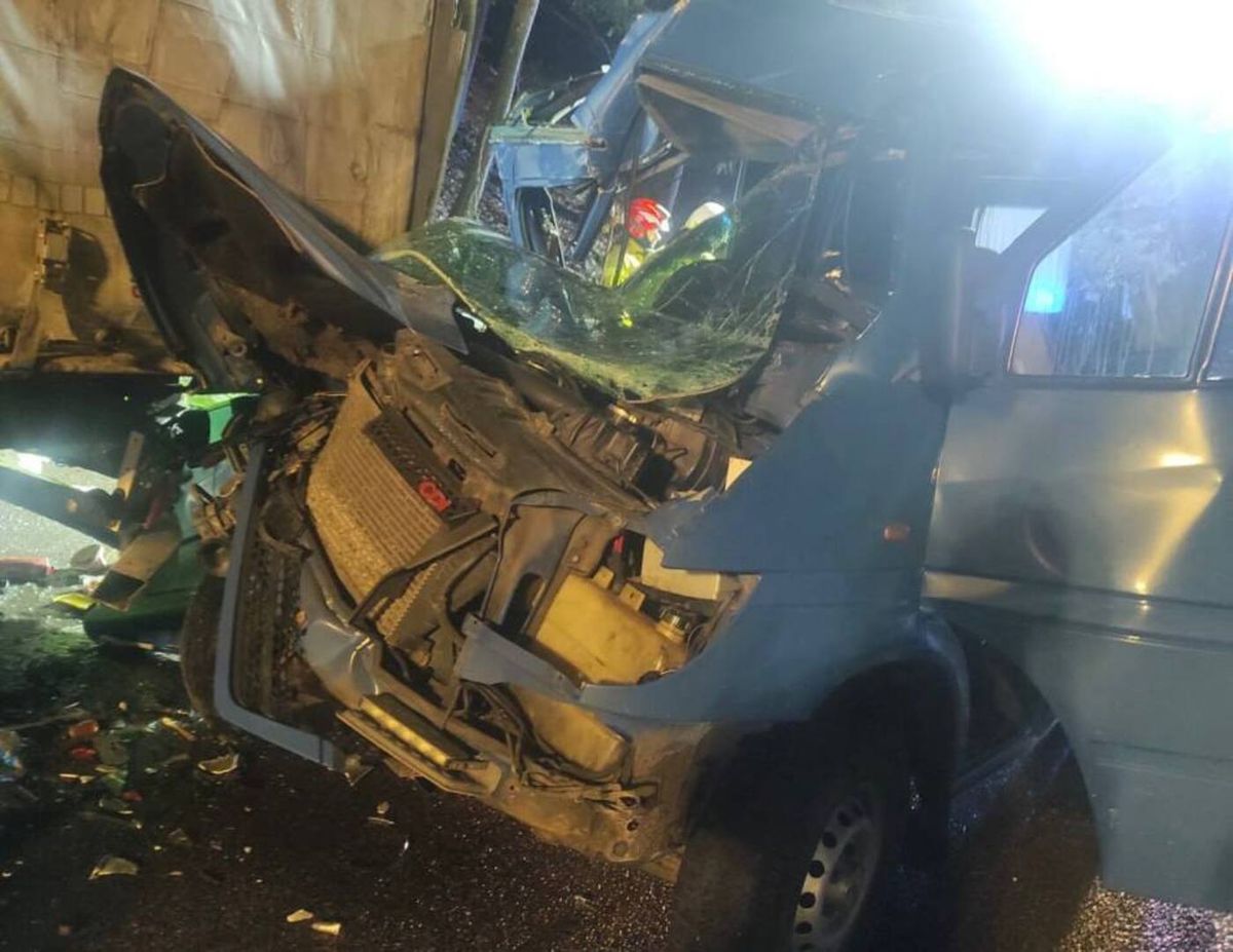 Мікроавтобус з українцями потрапив у ДТП в Польщі, є загиблий