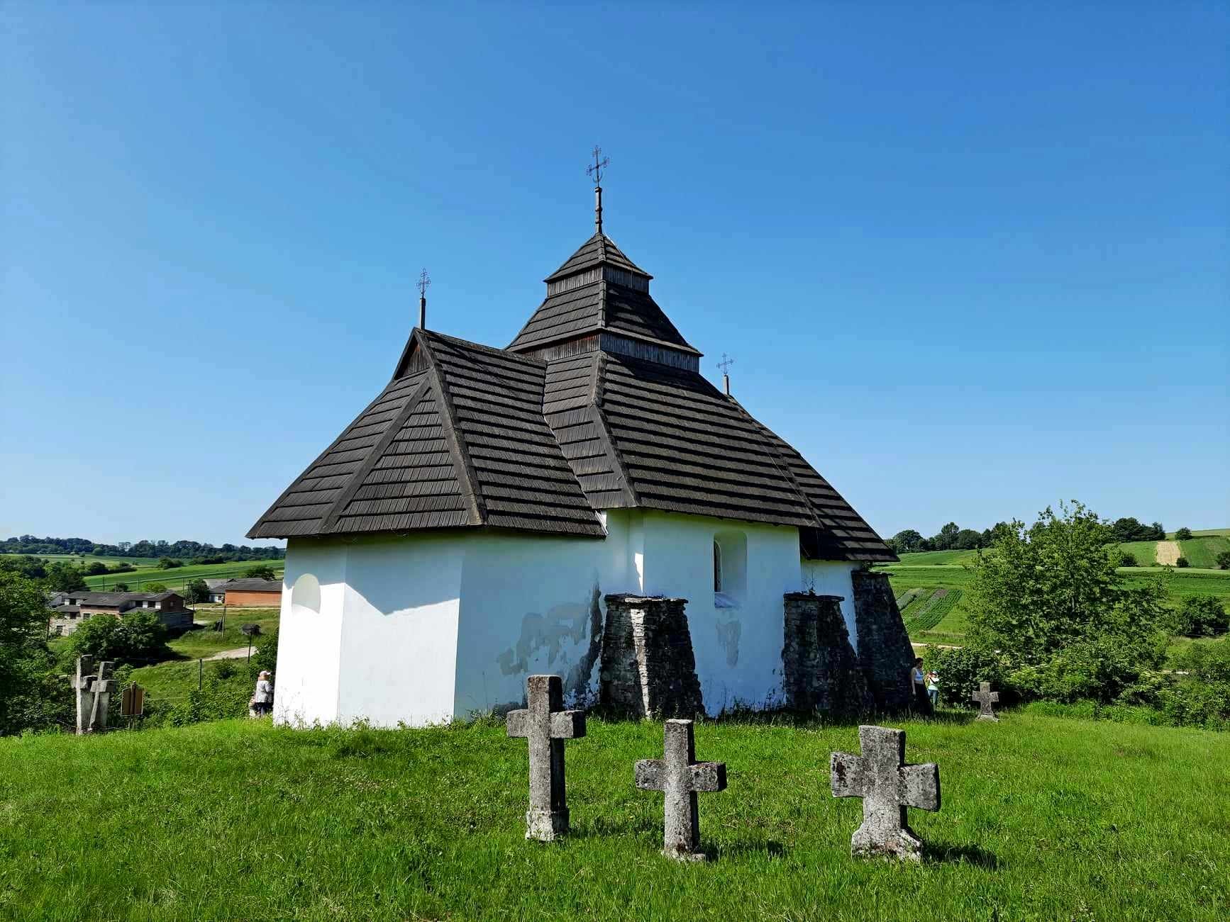 Церква у Чесниках (фото ZAXID.NET)