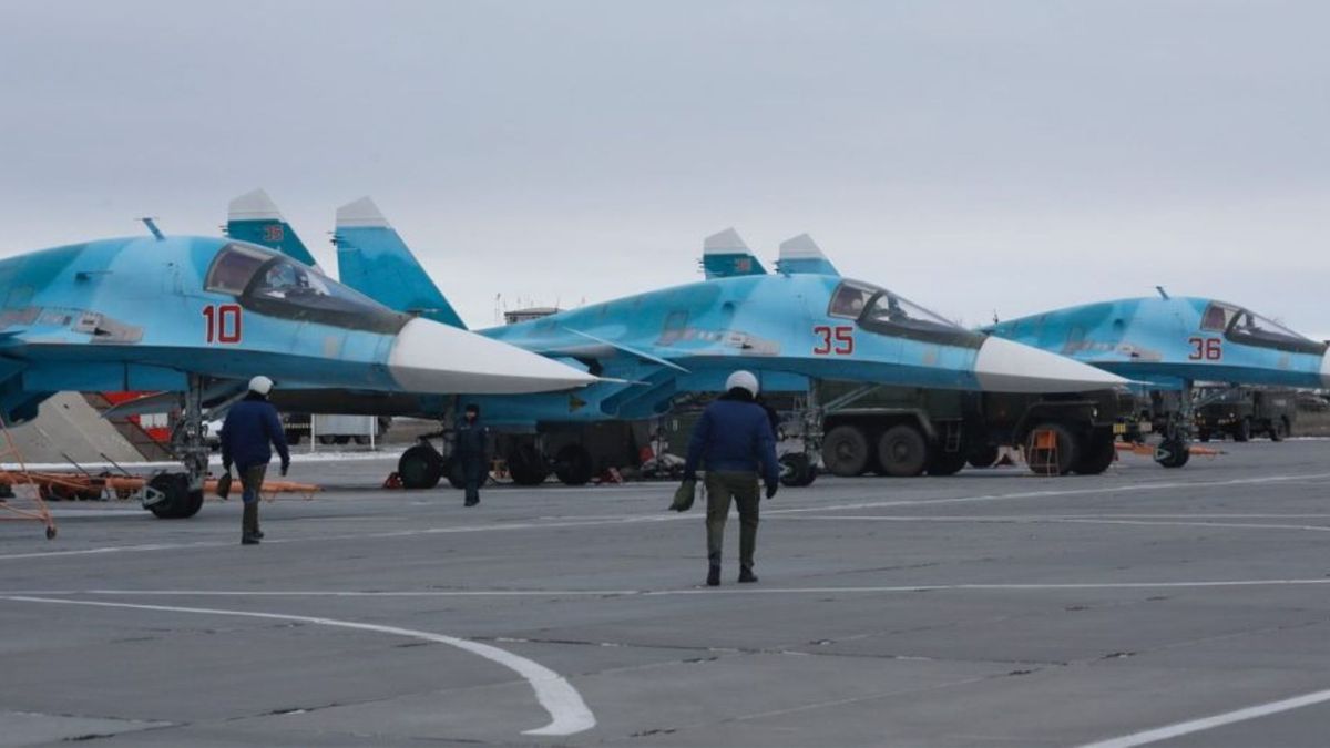 Українські військові знищили три російські винищувачі Су-34