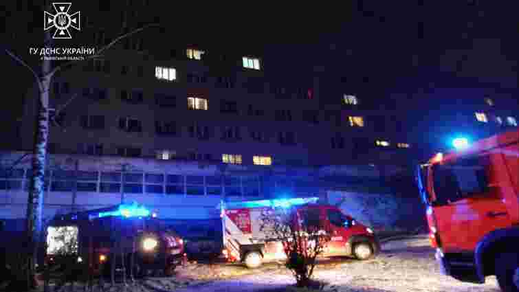 У Львові через пожежу з гуртожитку евакуювали 25 студентів