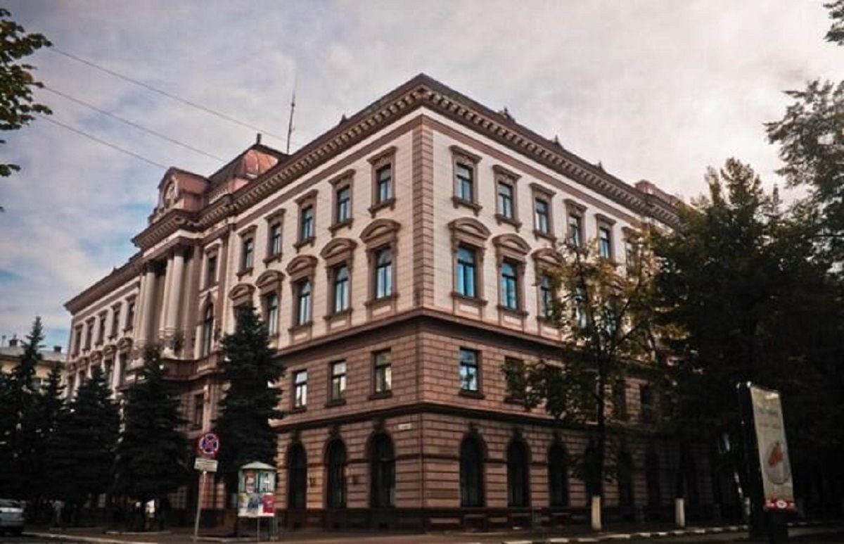 Викладачці франківського медуніверситету оголосять догану за використання радянської літератури