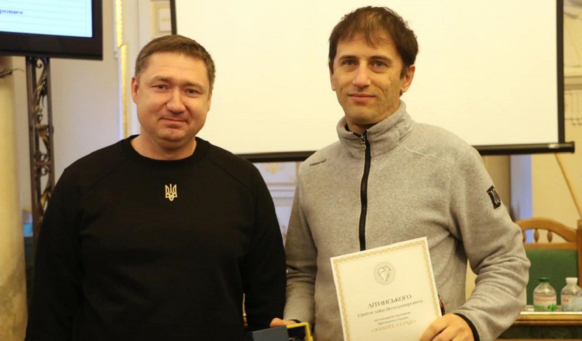 Максим Козицький вручив нагороду організатору пікетів під ЛОВА