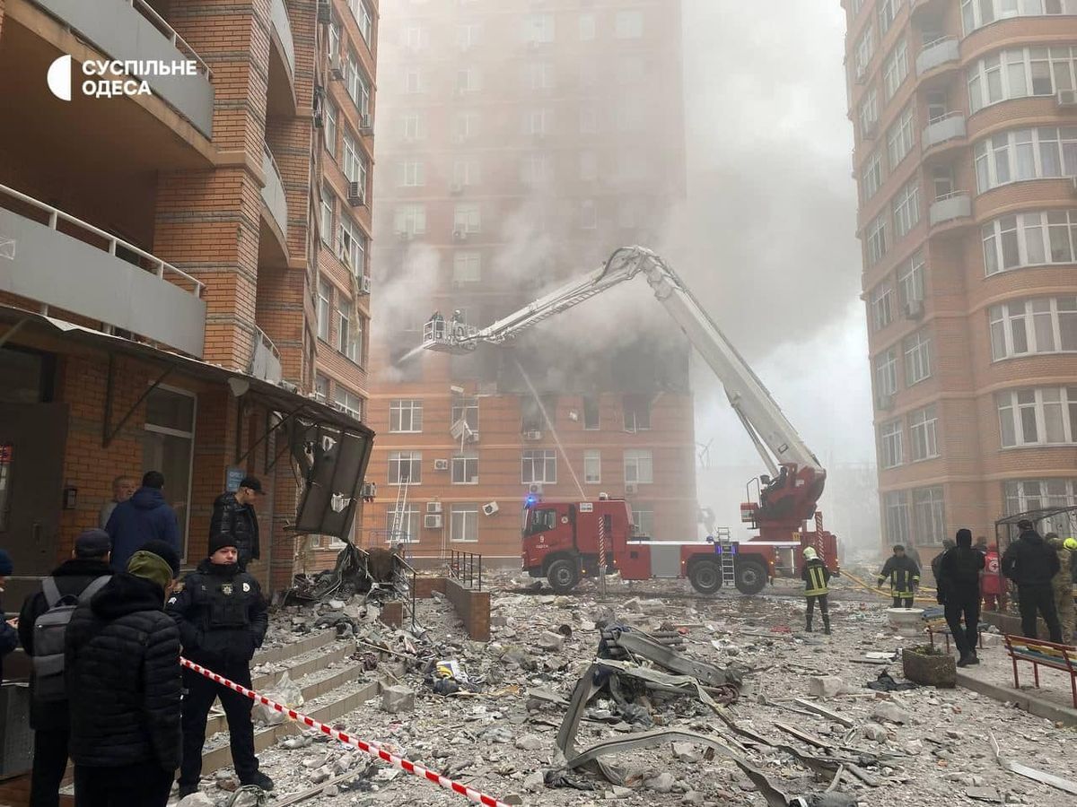 Під час наймасованішої атаки над Україною знищили 87 ракет та 27 дронів