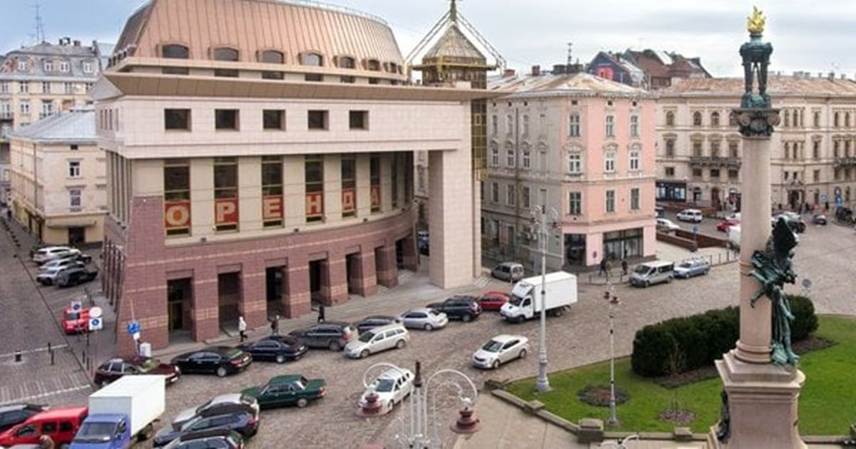 Львів’янин у суді скасував штраф за перехід дороги поза переходом