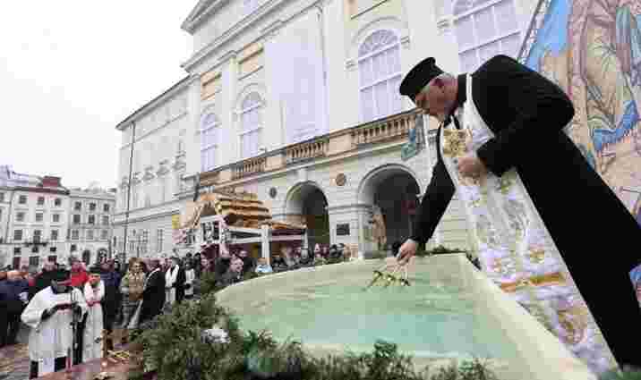 Військові капелани проведуть загальноміське освячення води у центрі Львова