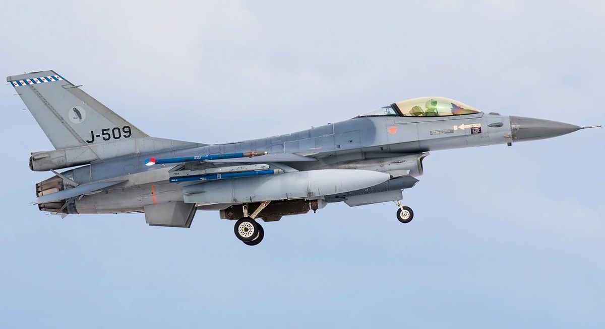 Українські пілоти завершать навчання на  F-16 до кінця 2024 року