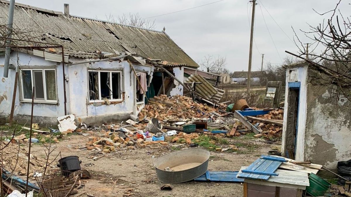 Внаслідок російського обстрілу Херсонщини на підприємстві загинула людина