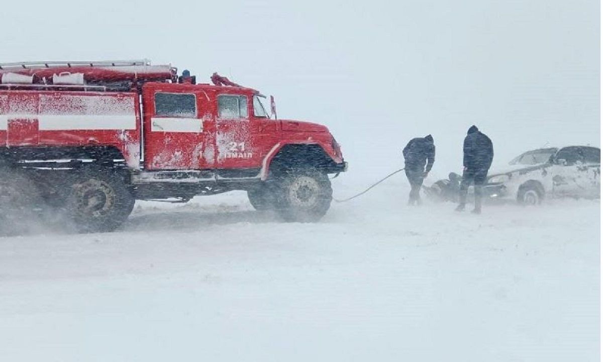 Через негоду в Україні можуть перекрити рух дорогами державного значення