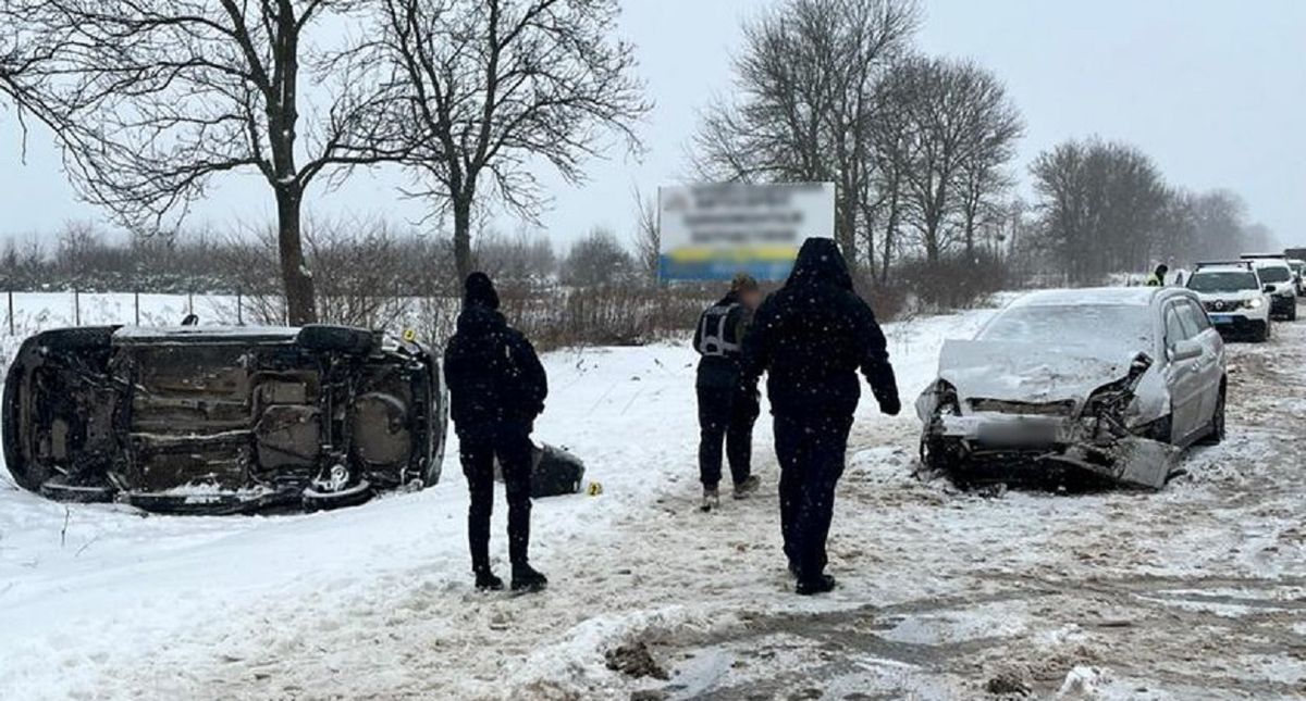 Семеро людей постраждали в ДТП двох легковиків на трасі Львів – Рава-Руська