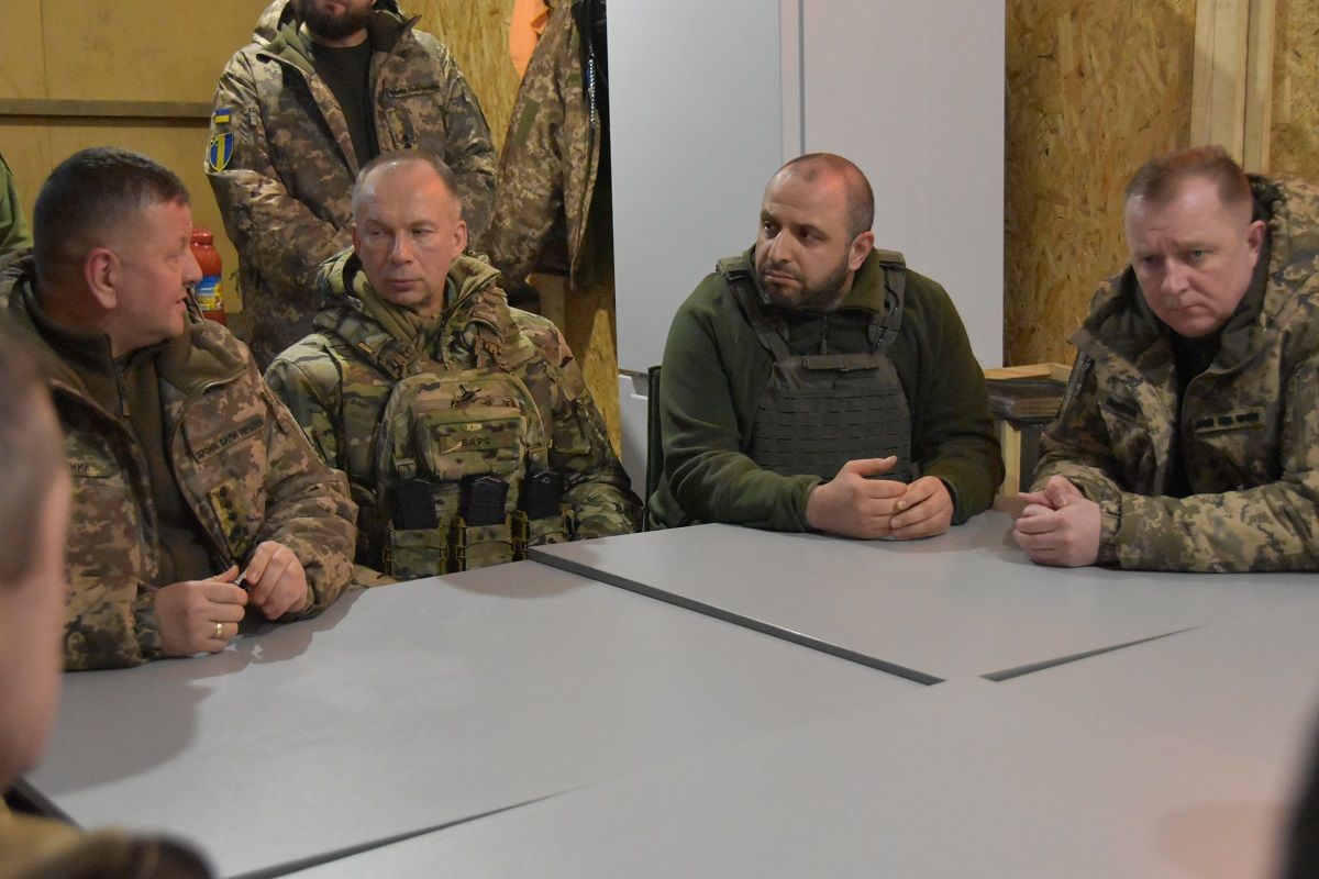 Умєров і Залужний відвідали позиції українських військ біля Куп’янська