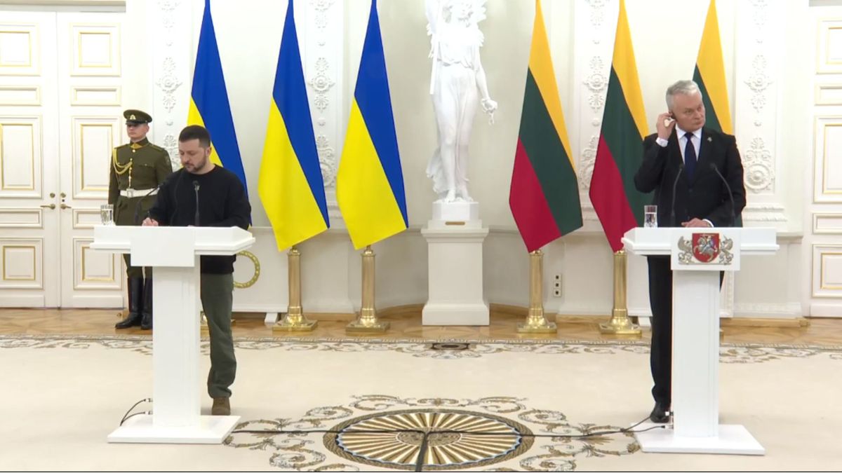 Литва оголосила про надання довгострокового пакета військової допомоги для України