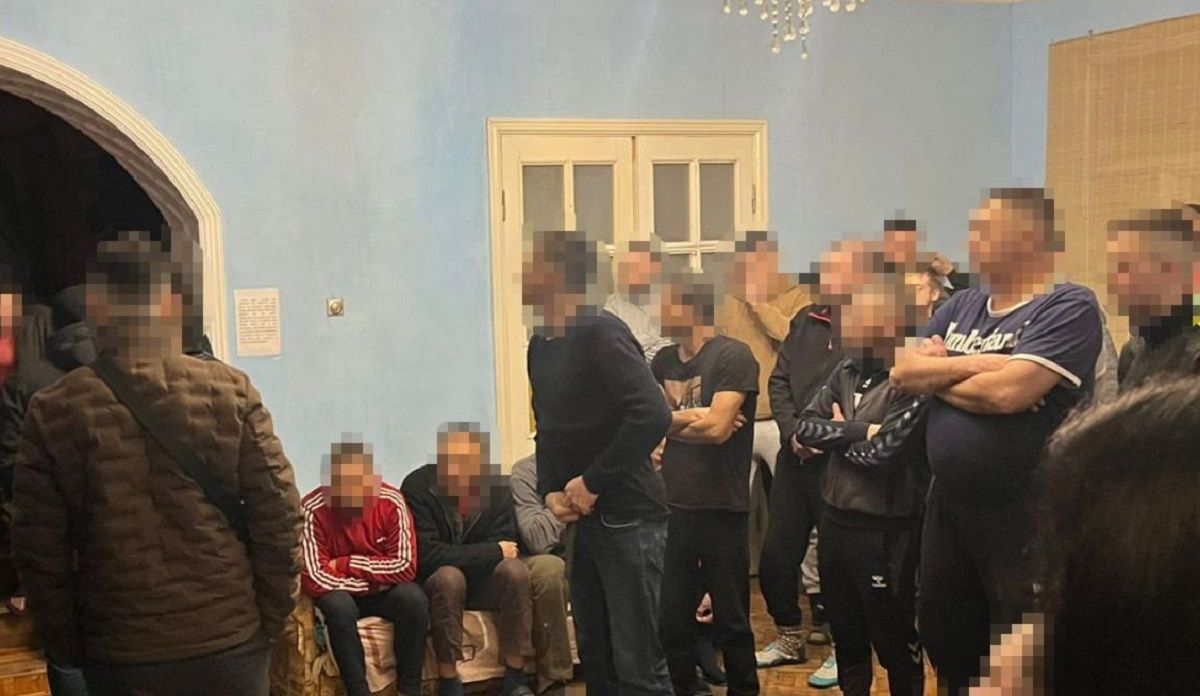 У Дніпрі затримали угруповання, яке утримувало в трудовому рабстві 50 людей