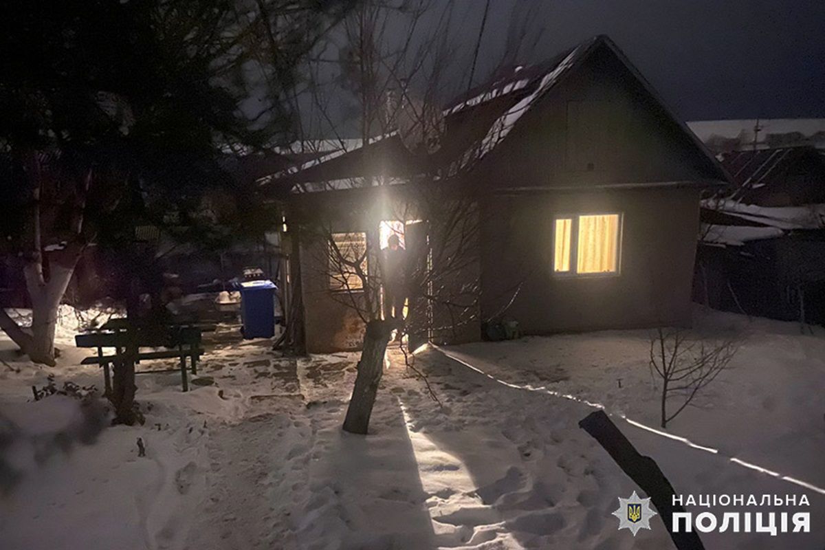 Хмельничанин побив металевим прутом 12-річного пасинка, хлопець у важкому стані