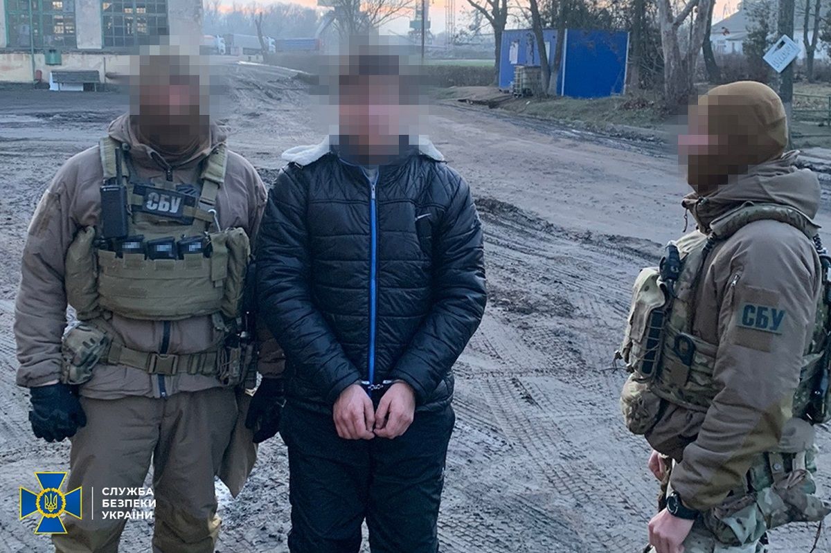 На Одещині працівник річпорту отримав 15 років ув'язнення за шпигунство для росіян