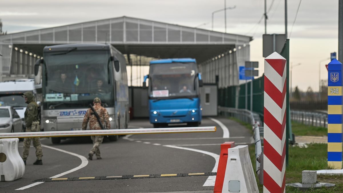 Львівські митники виявили на кордоні 6 тис. незадекларованих акумуляторів