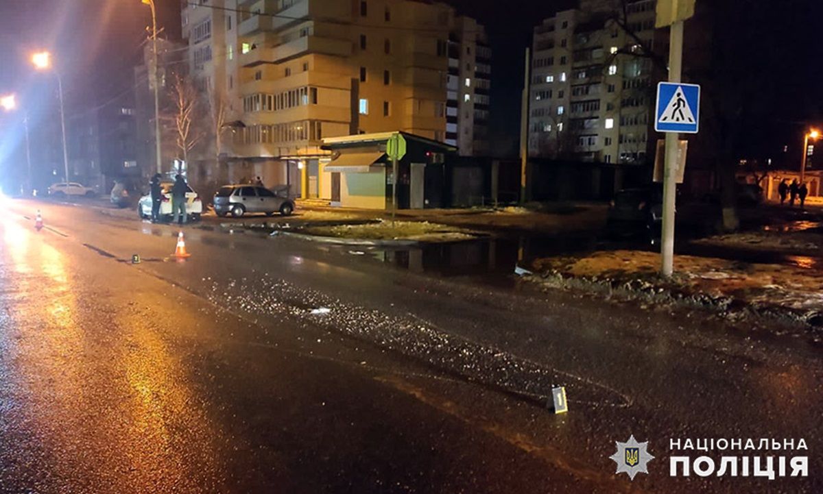 Мешканка Кам’янця-Подільського потрапила у реанімацію через наїзд легковика на переході