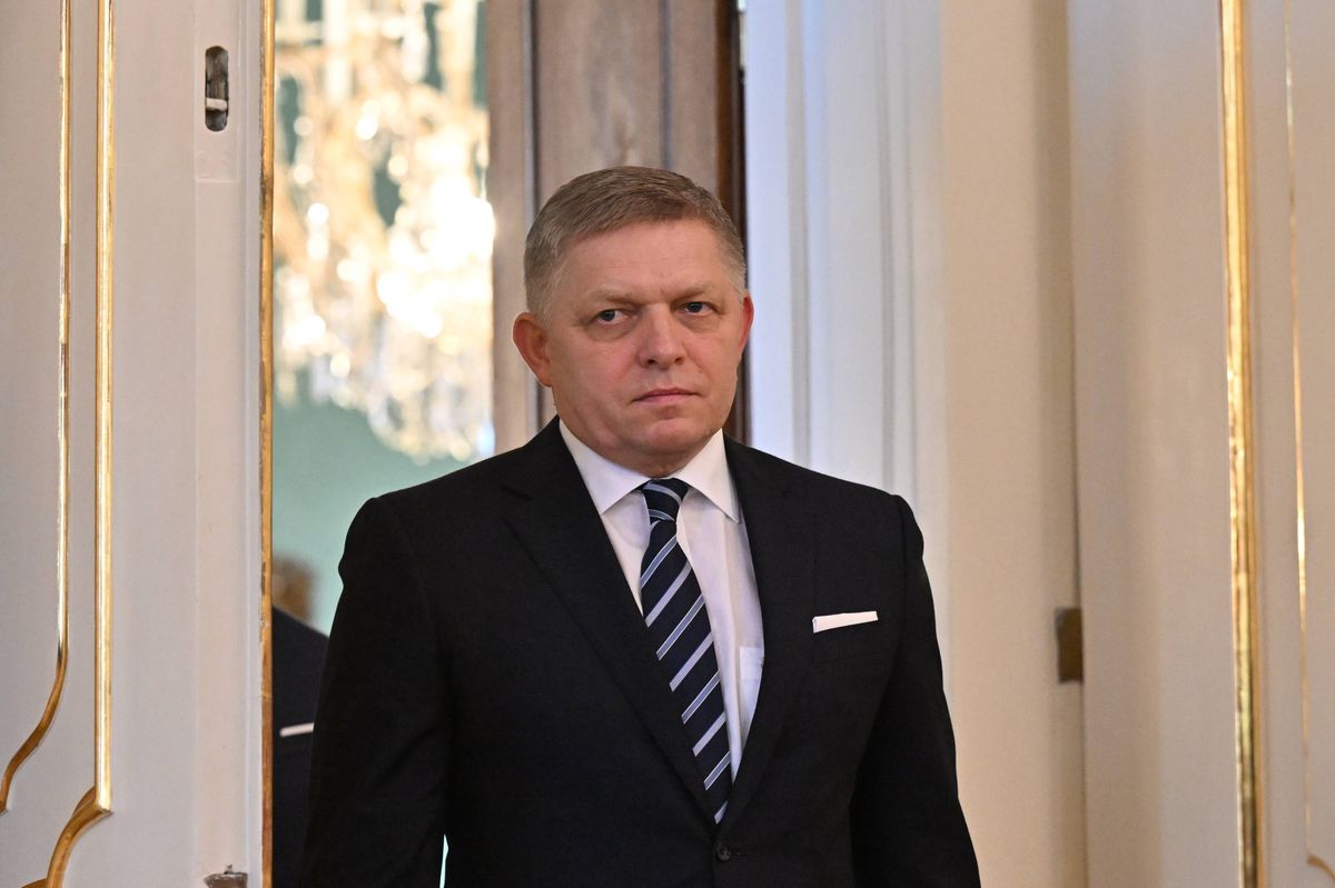 Прем’єр Словаччини заявив, що Україні доведеться віддати частину територій