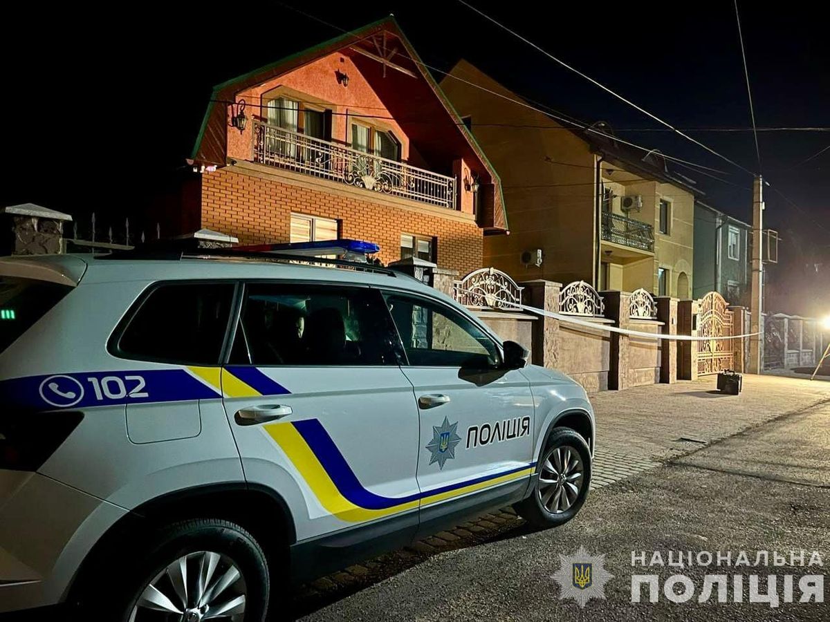У Мукачеві на подвірʼя депутата Закарпатської обласної ради кинули гранату