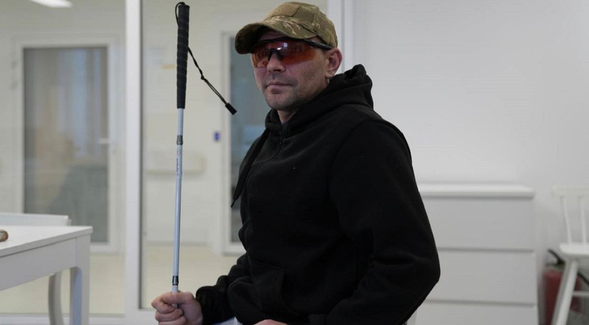 У центрі «Незламні» проходить реабілітацію 36-річний військовий із повністю втраченим зором
