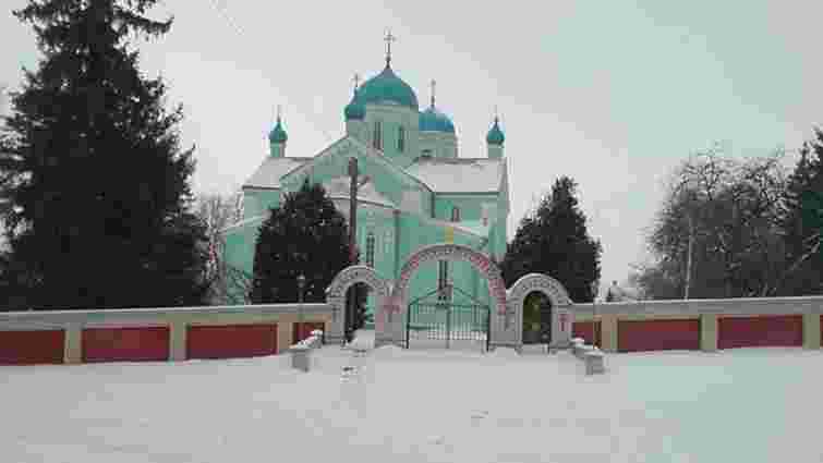 Громада ПЦУ на Тернопільщині віддала на FPV-дрони зібрані на ремонт церкви 100 тис. грн