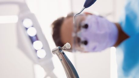 50-річна мешканка Рівненщини померла під час візиту до стоматолога